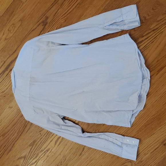 Gap striped button down, size small - Picture 6 of 6